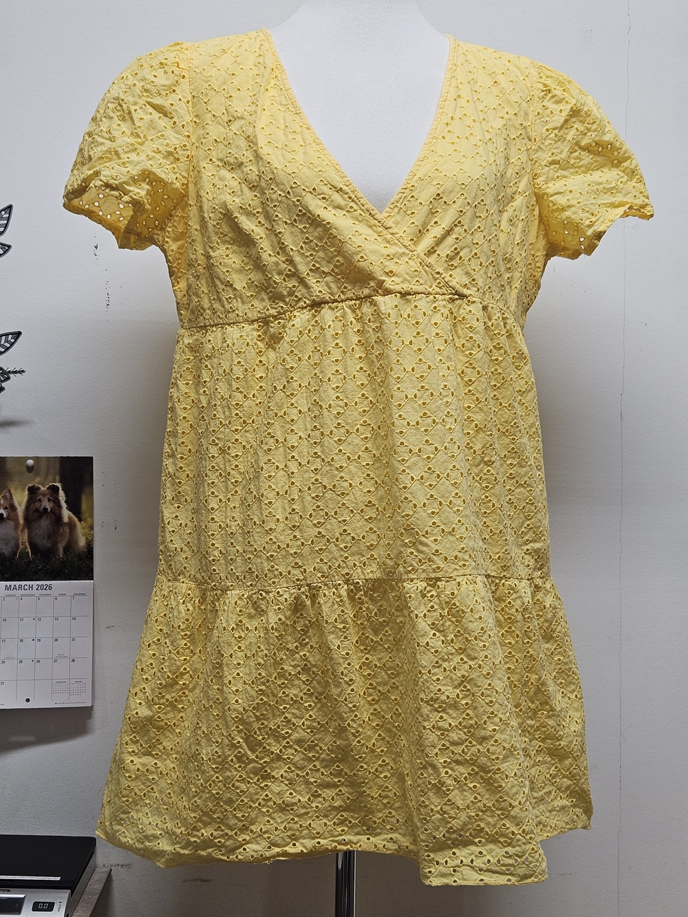 Kiabi Yellow Eyelet Broderie Anglaise V-Neck Tiered Mini Dress Size 14 Cottage